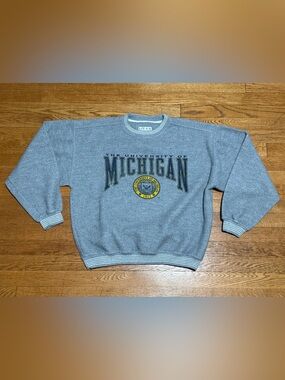 Vintage 90’s GEAR “University of Michigan” “Inside Out” Crewneck Sweatshirt EUC